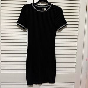 H&M Divided Black Ribbed Knit Dress Womens 6